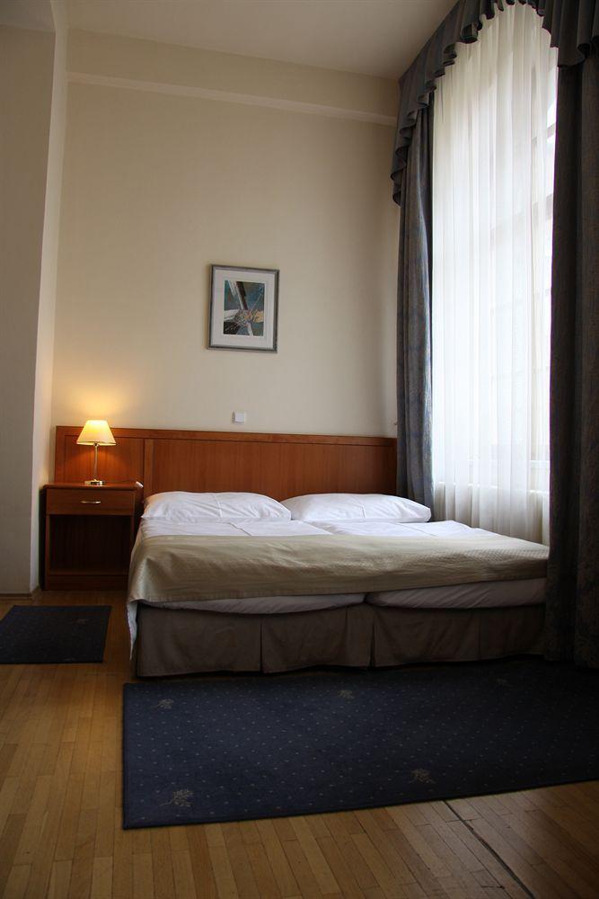 The Botanist Apartahotel
